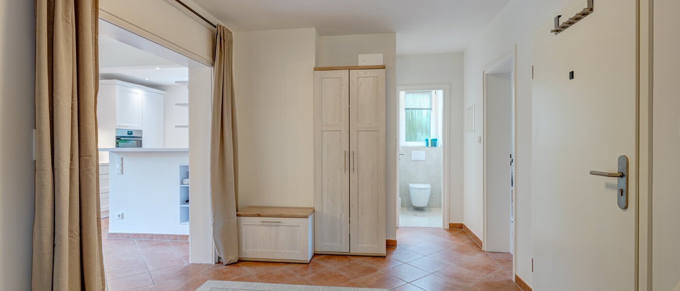 マンション Feldkirchen 03 玄関入り口 12738