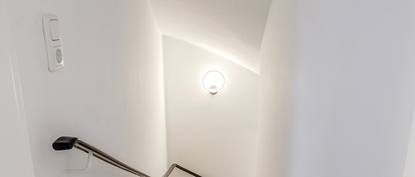 家屋 München Lerchenau 03 玄関入り口 12756