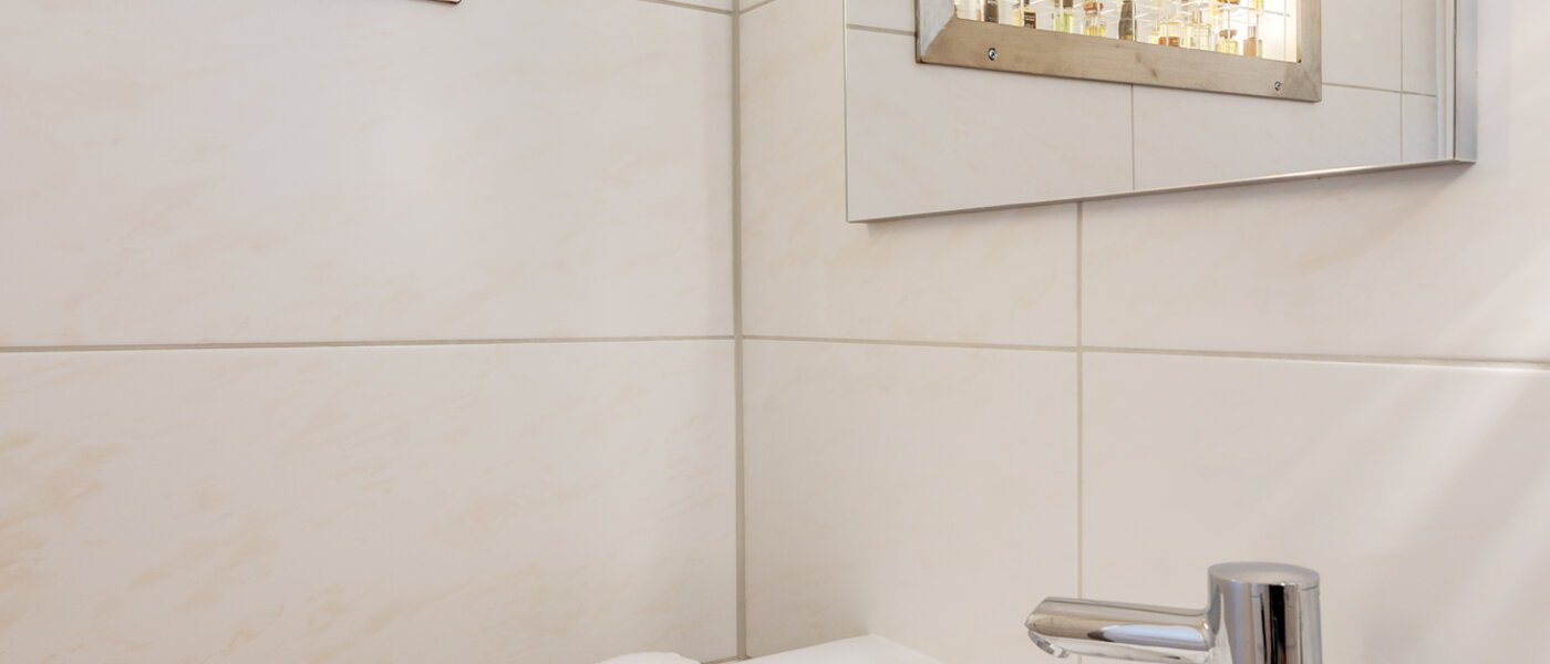 家屋 München Lerchenau 02 ゲスト用 WC 12756