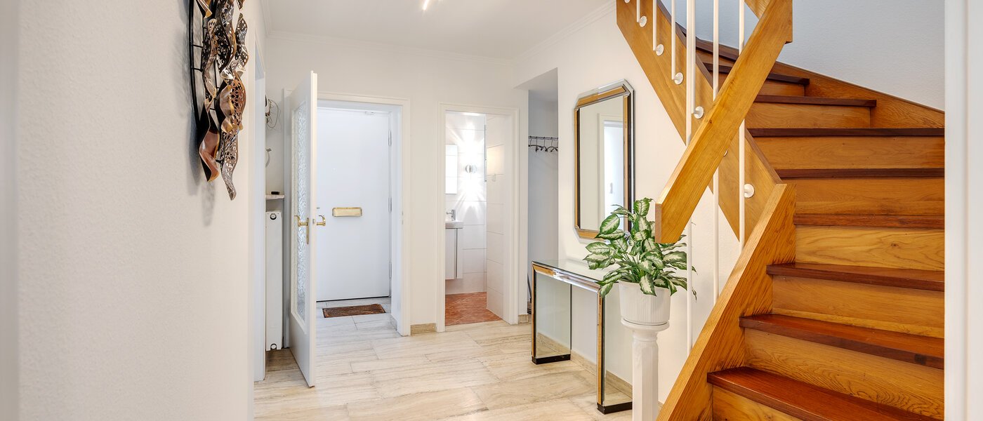 家屋 München Lerchenau 01 玄関 12756