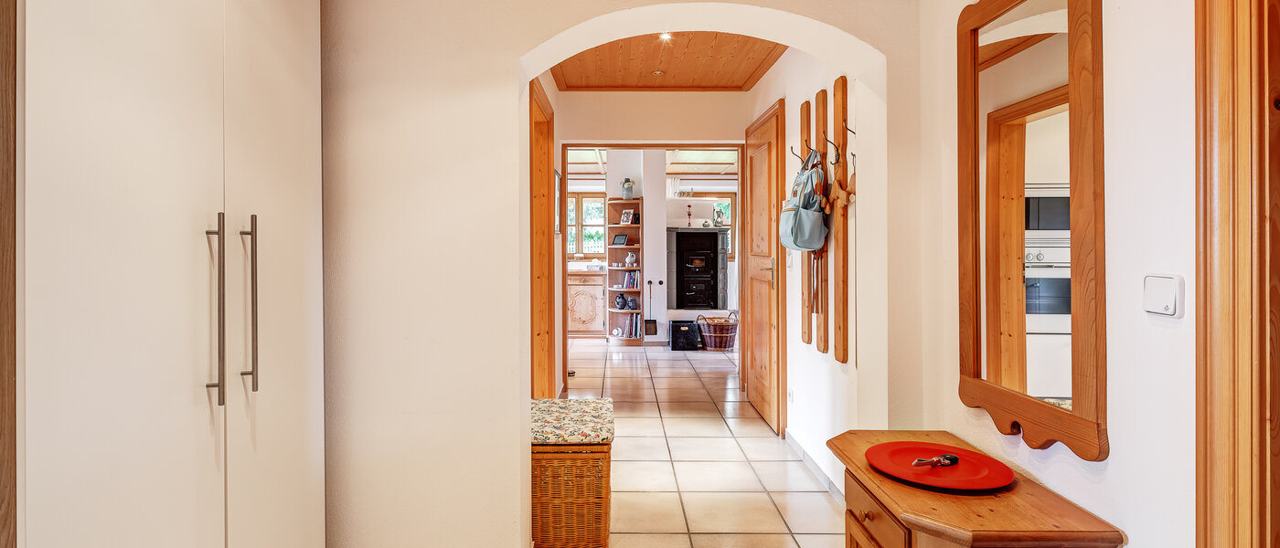 庭付き住宅 Schliersee Neuhaus 01 玄関入り口 12758