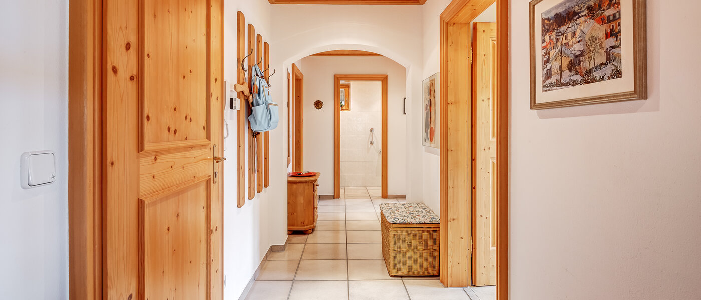 庭付き住宅 Schliersee Neuhaus 04 玄関入り口 12758