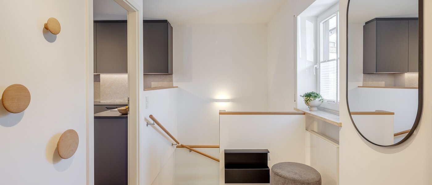 マンション Rottach-Egern 03 玄関入り口 12780