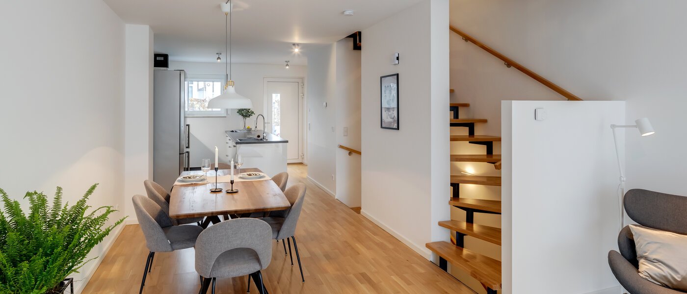 テラスハウス München Schwabing - Domagkpark 03 玄関入り口 12793