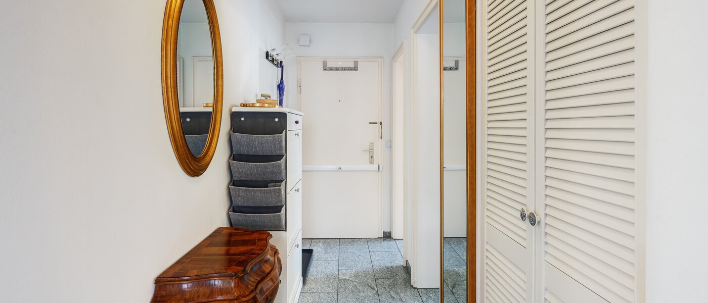 マンション München Laim 02 玄関入り口 12823