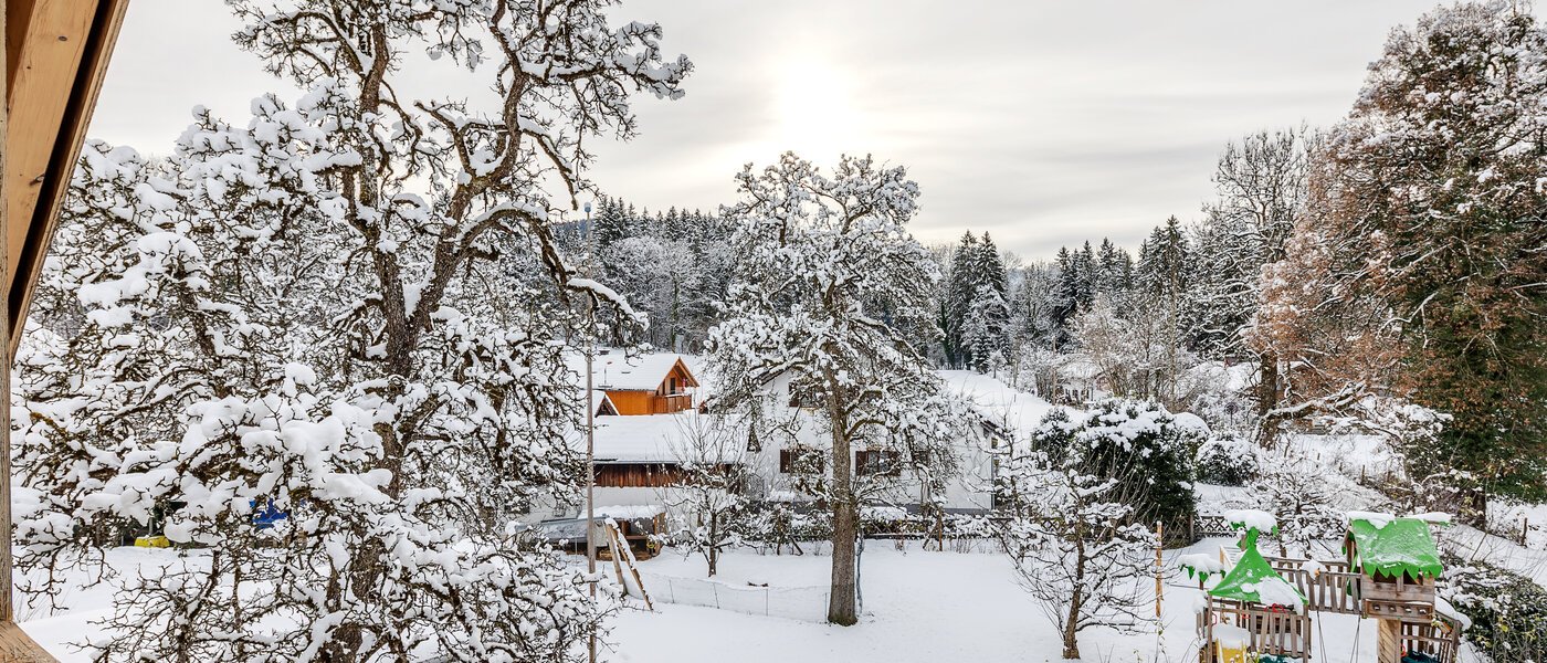 アティック・フラット（屋根裏） Bad Heilbrunn 01 物件からの眺め 12826