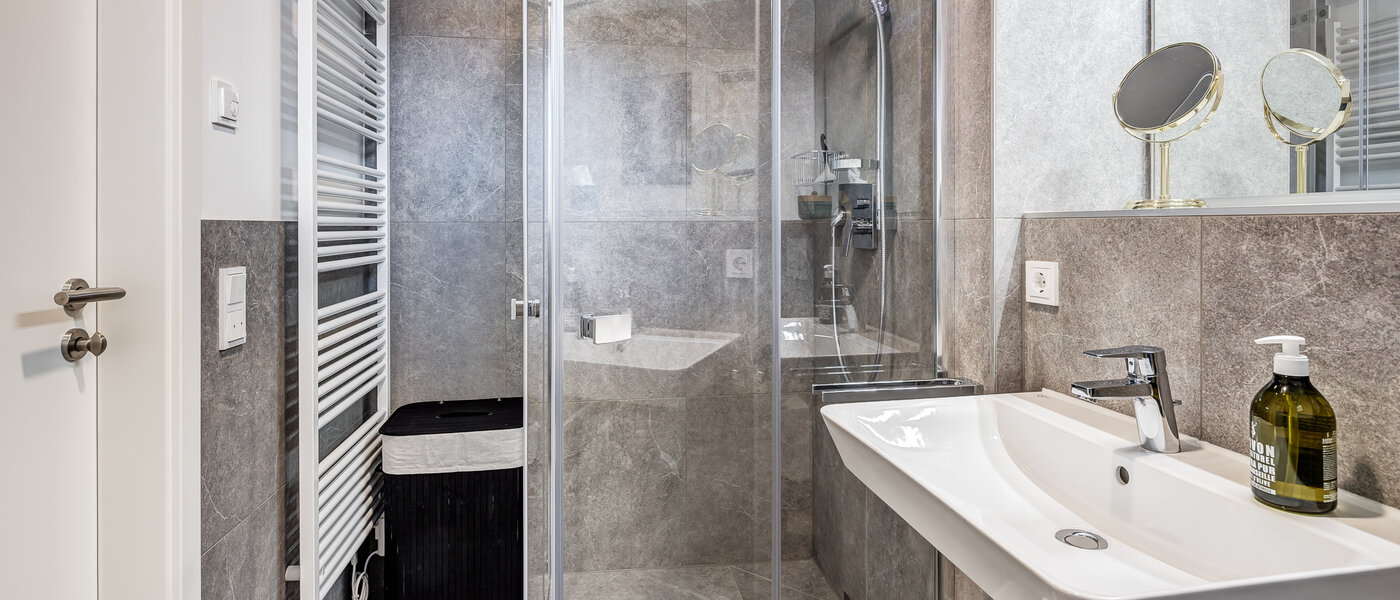 マンション Traunstein 03 浴室 12841