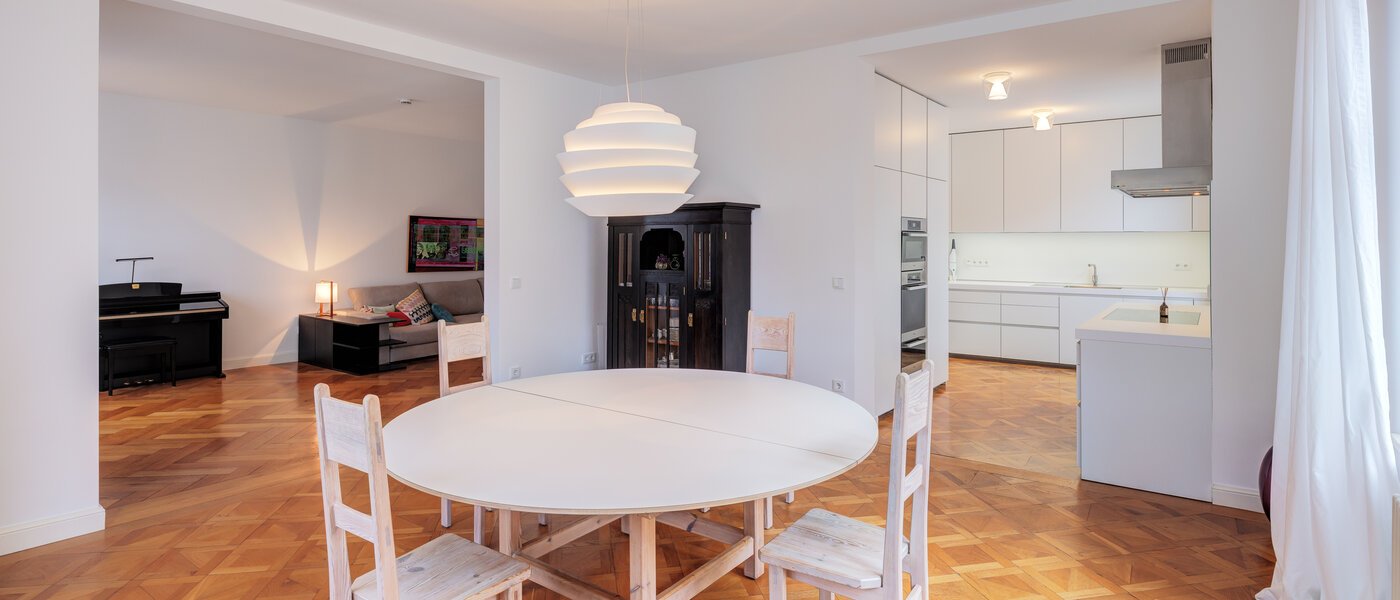 マンション München Nymphenburg 02 ダイニングルーム 12846