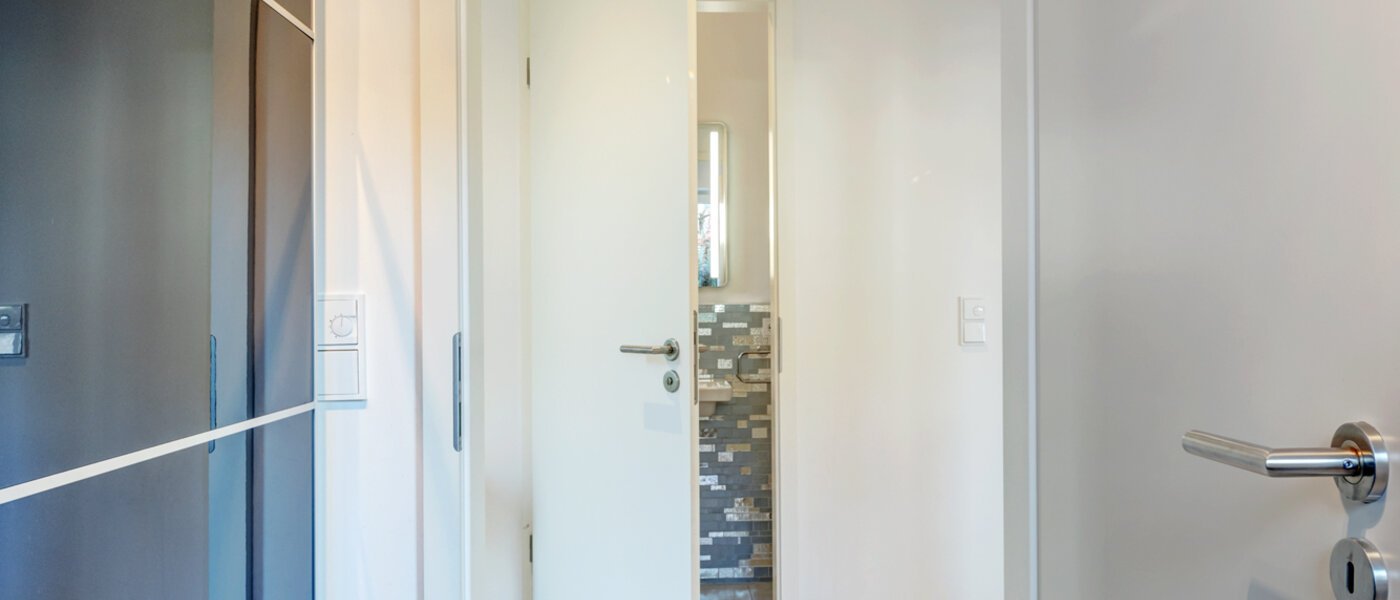 セミ・デタッチド・ハウス（一戸建てを二つに分けた家屋） Gilching 02 特記事項 12856