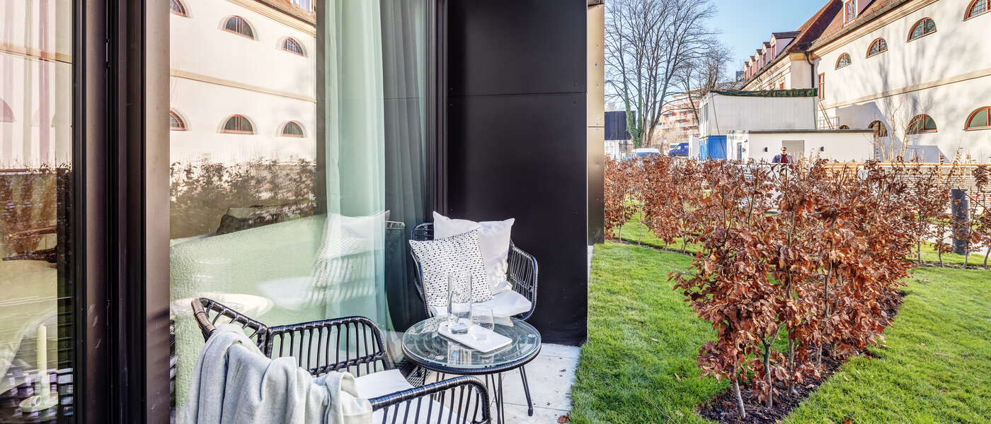 マンション München Au 02 テラス・ポーチ 12872