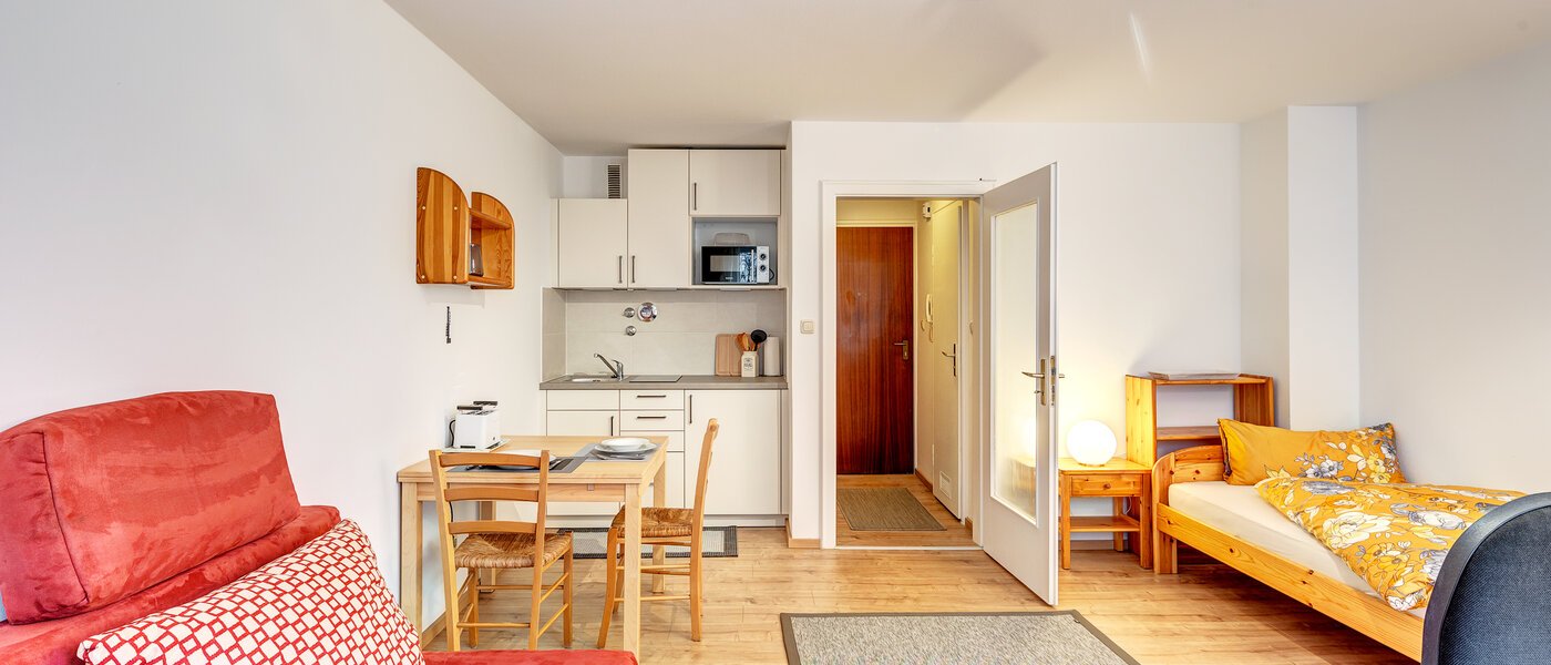 マンション München Maxvorstadt - Universitätsviertel 03 リビングエリア 12898