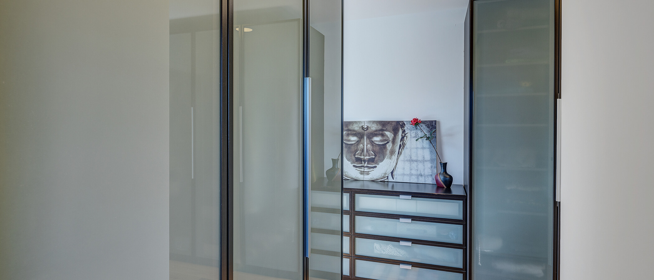 セミ・デタッチド・ハウス（一戸建てを二つに分けた家屋） München Feldmoching 06 1. 寝室 12903