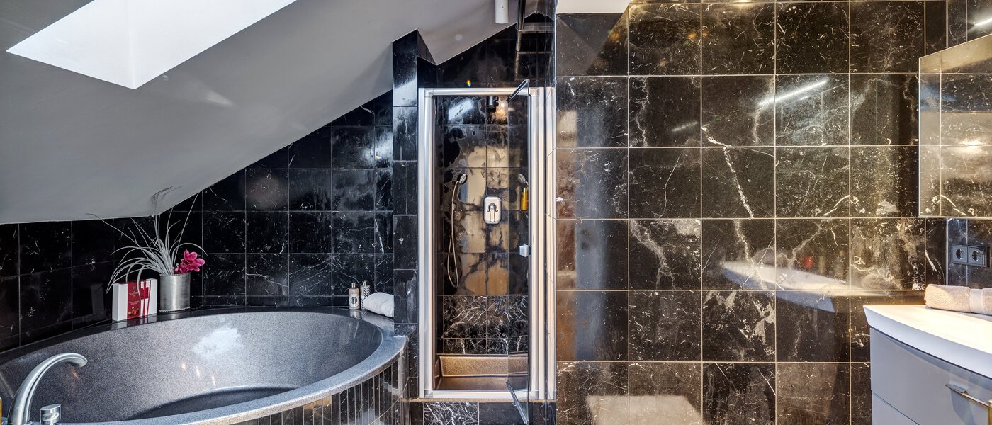 家屋 Baldham 03 1つめの浴室 12920