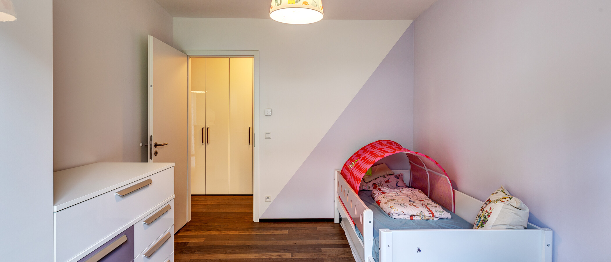 マンション München Schwabing - Domagkpark 01 子供部屋 13008