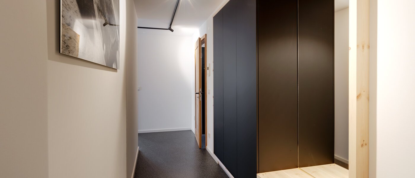 マンション Rottach-Egern 01 玄関入り口 13009