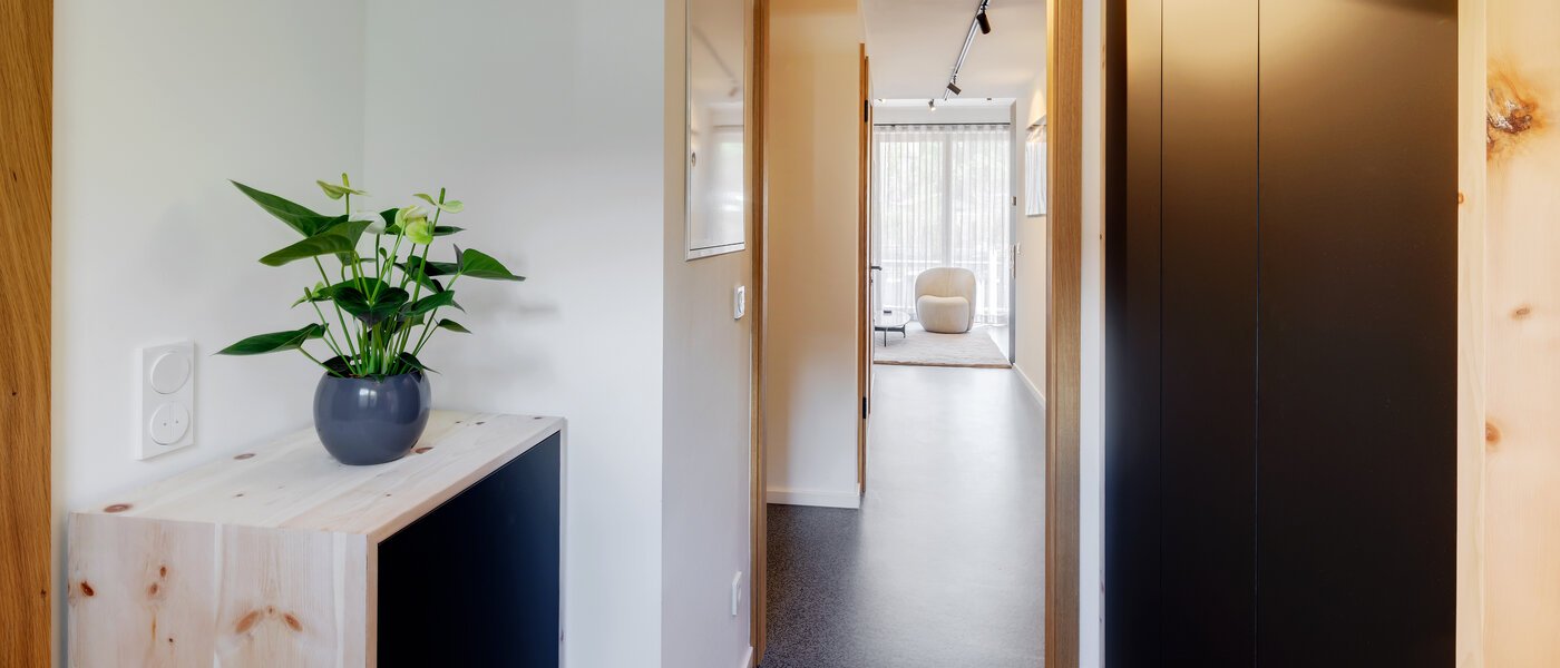 マンション Rottach-Egern 06 玄関入り口 13009