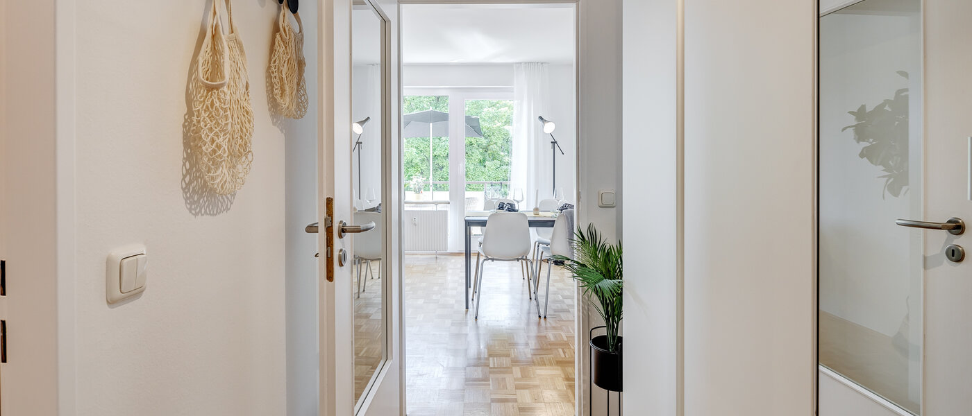 マンション München Parkstadt Schwabing 03 玄関入り口 13011