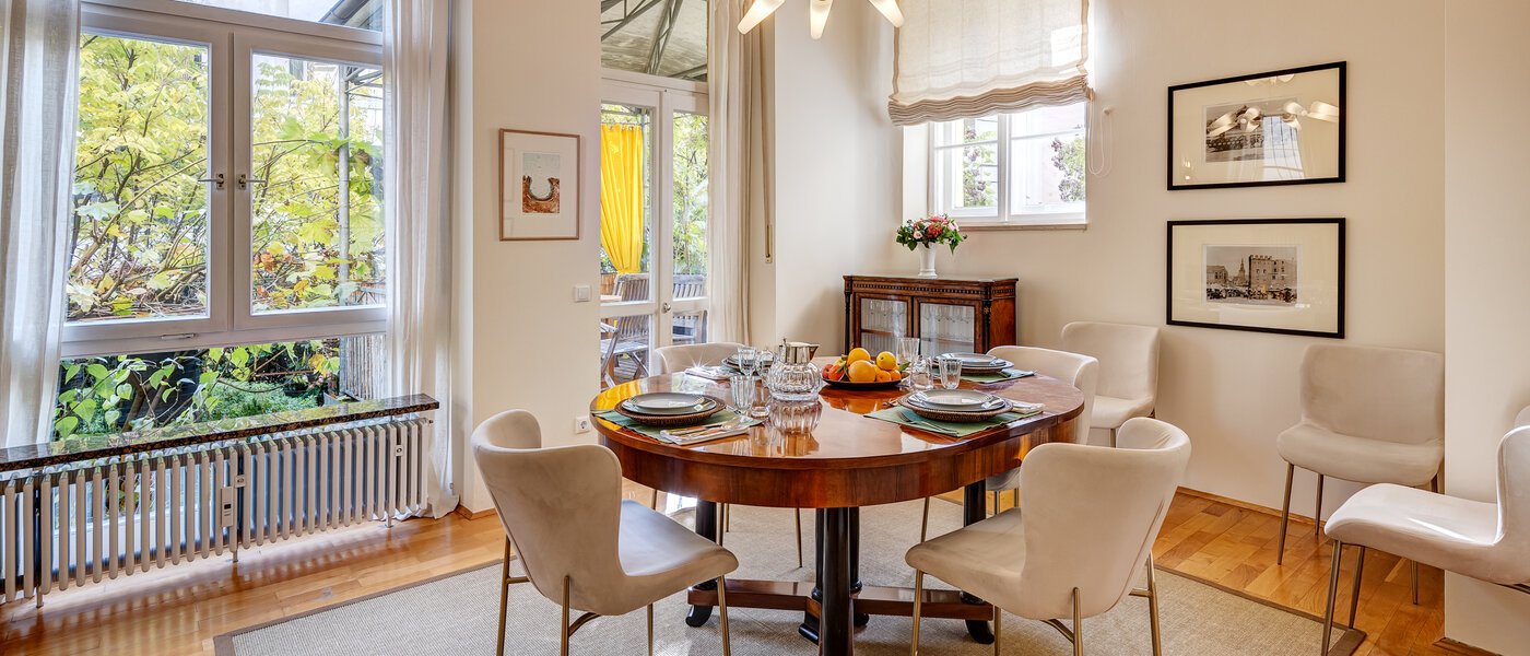 マンション München Herzogpark 02 ダイニングルーム 13017