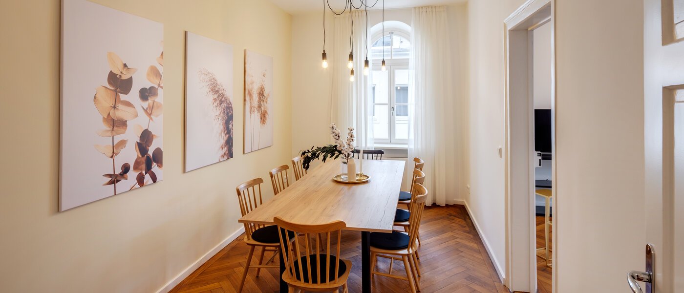 マンション München Isarvorstadt 02 ダイニングルーム 13027