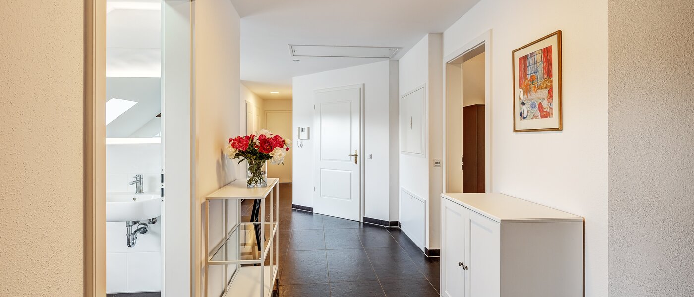 マンション Kottgeisering 01 玄関入り口 13040