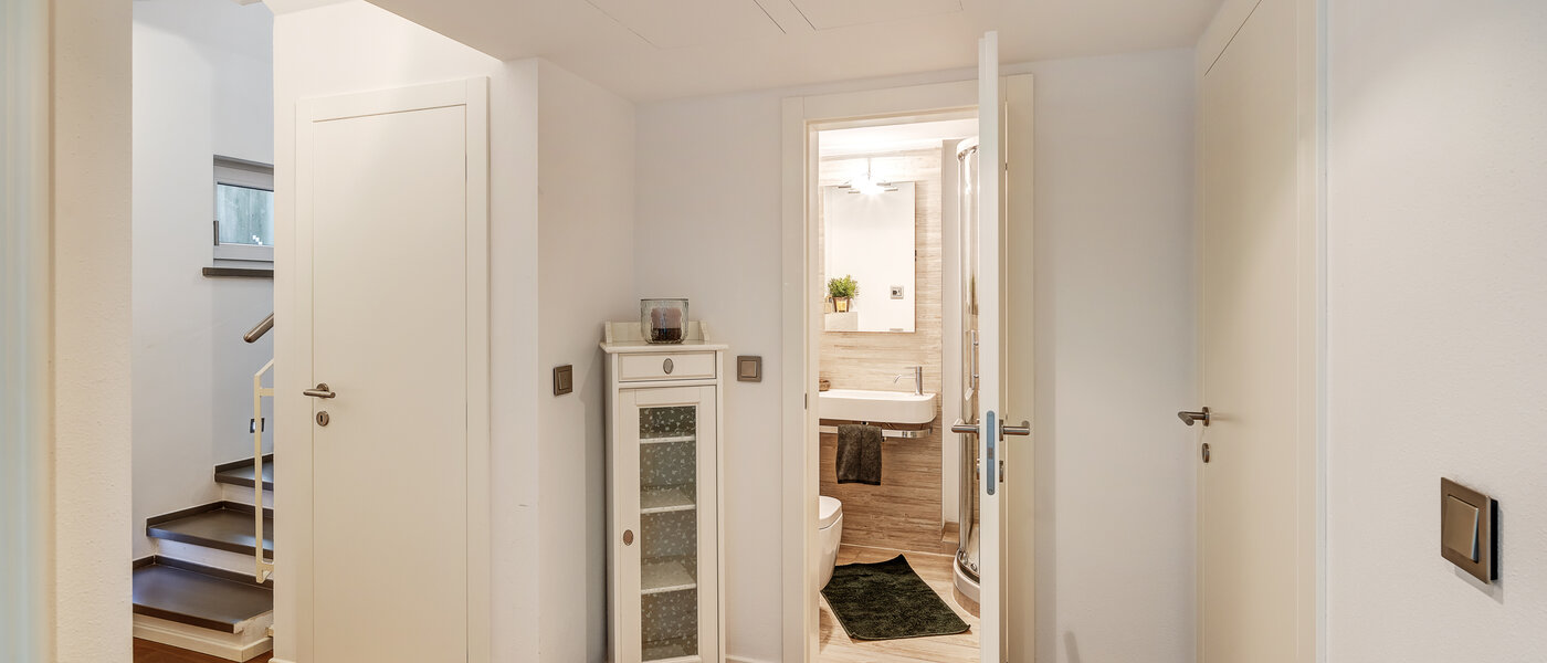 一戸建て München Waldtrudering 11 玄関入り口 13041