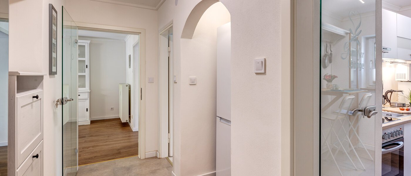 マンション München Parkstadt Bogenhausen 01 玄関入り口 13049