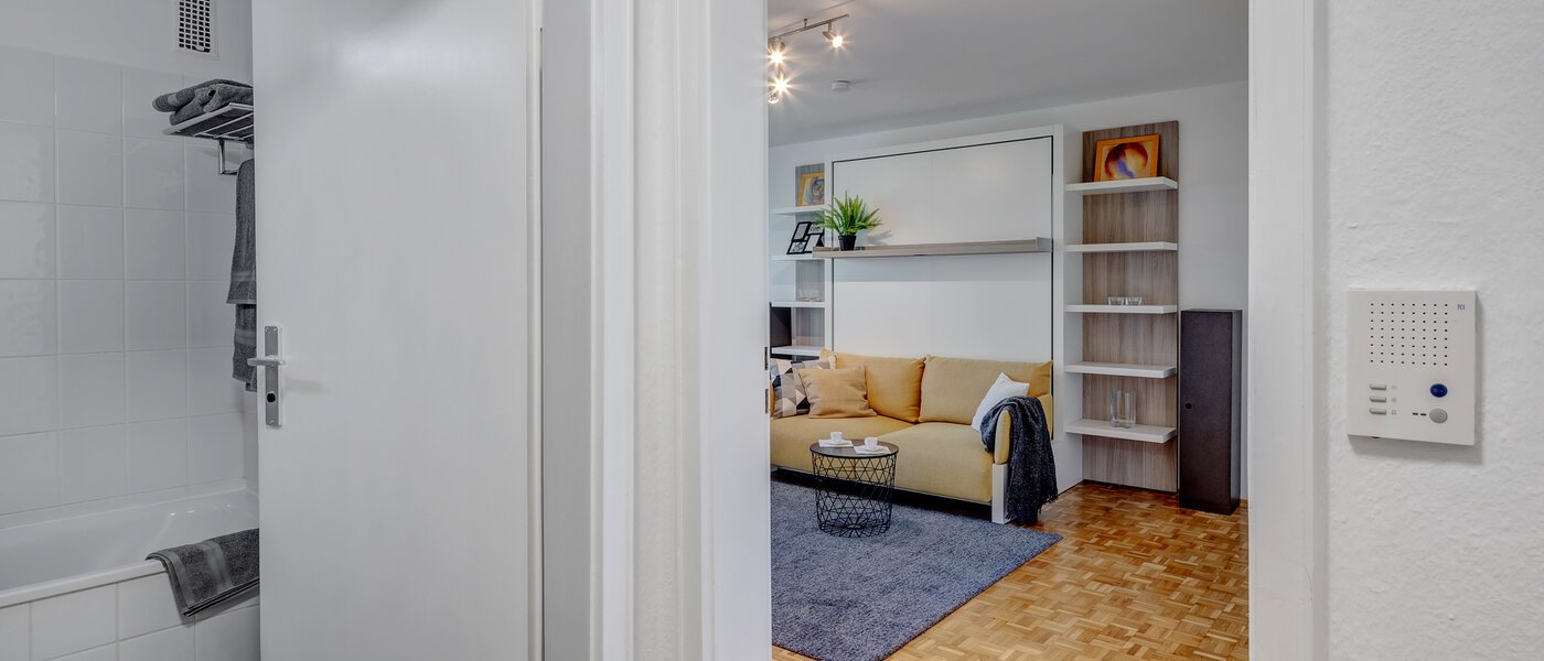 マンション München Fürstenried 02 玄関入り口 13096