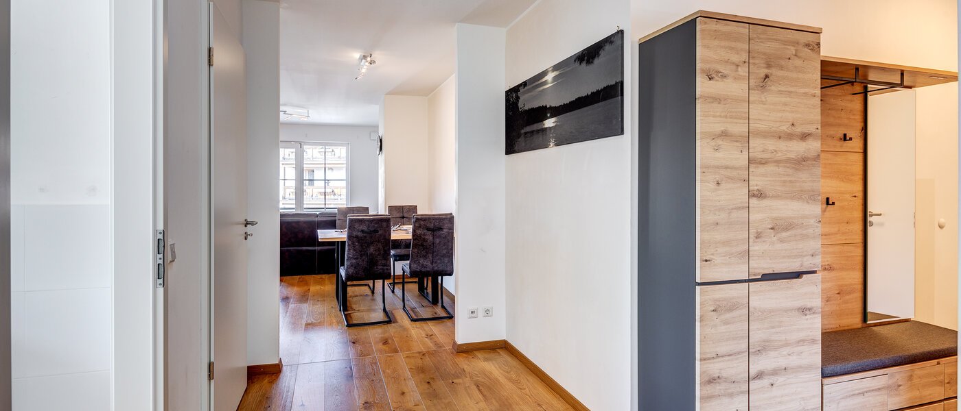 マンション Bad Wiessee 03 玄関入り口 13104