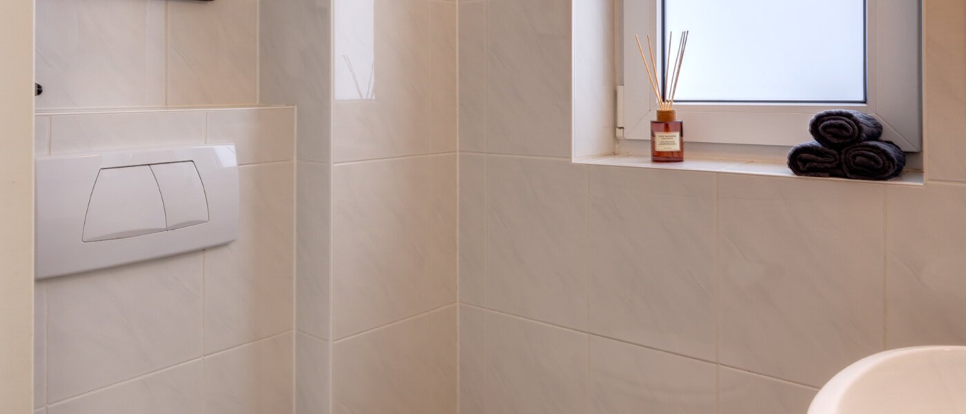 メゾネット・マンション（複数階にわたるマンション） München Trudering 02 ゲスト用 WC 13109