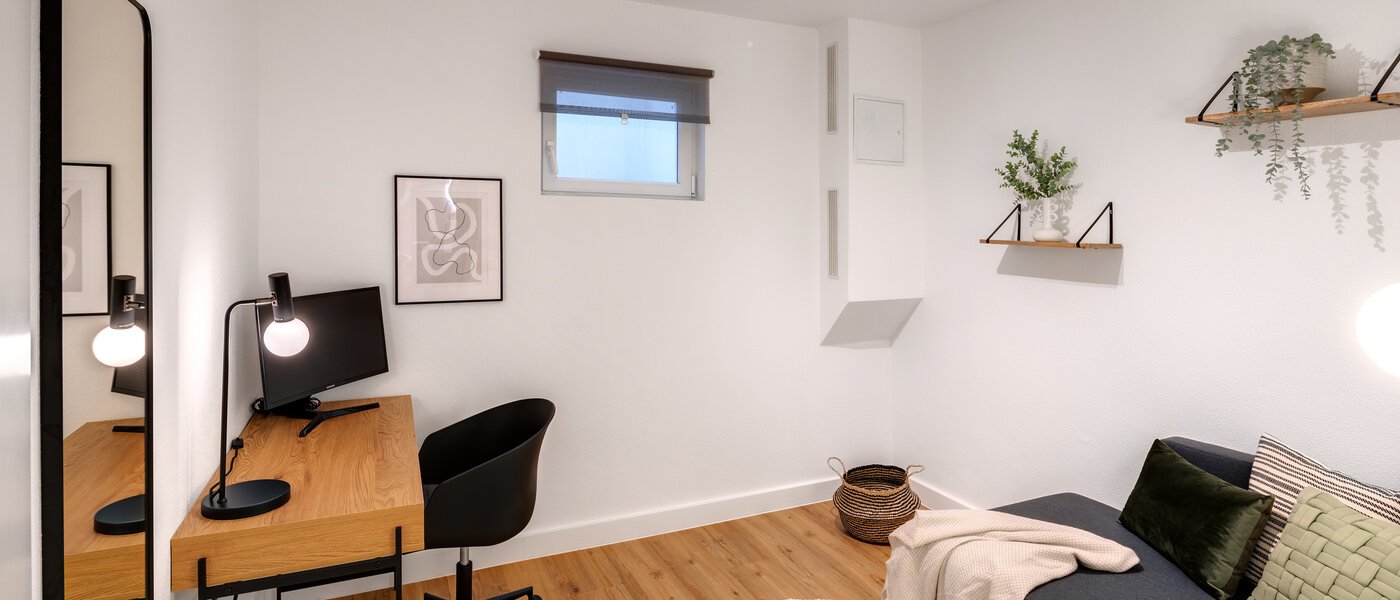 メゾネット・マンション（複数階にわたるマンション） München Trudering 01 ワークルーム/ゲストルーム 13109