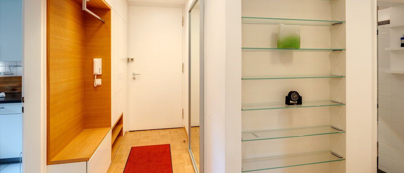 マンション München Nymphenburg 01 玄関入り口 13111