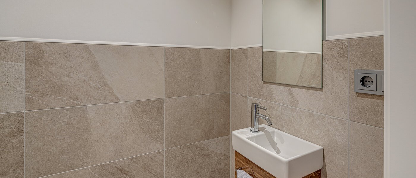 メゾネット・マンション（複数階にわたるマンション） München Neuhausen 02 ゲスト用 WC 13127