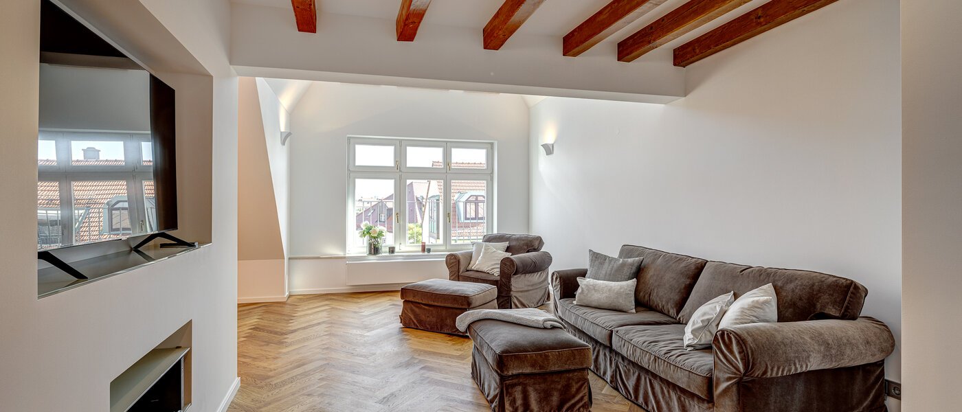 メゾネット・マンション（複数階にわたるマンション） München Neuhausen 02 リビングエリア 13127