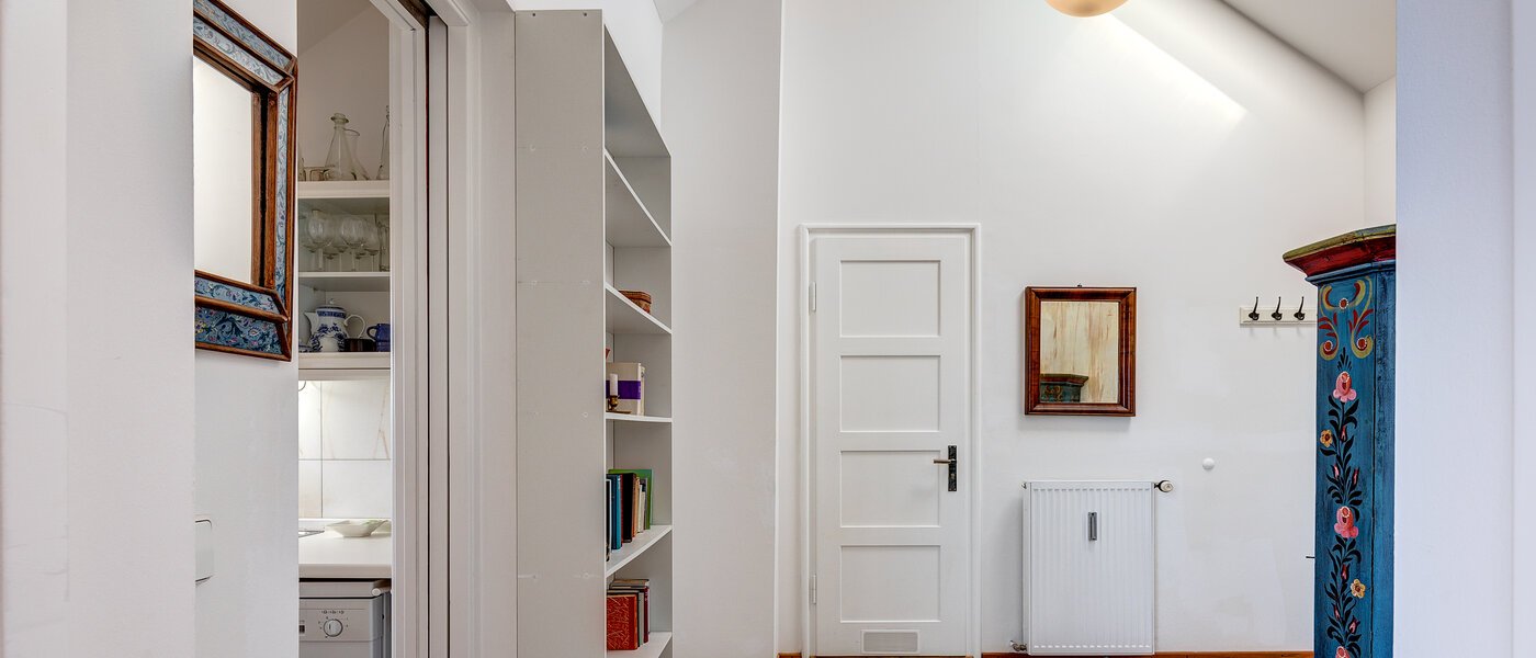 マンション München Schwabing (links der Leopoldstraße) 02 玄関入り口 13164