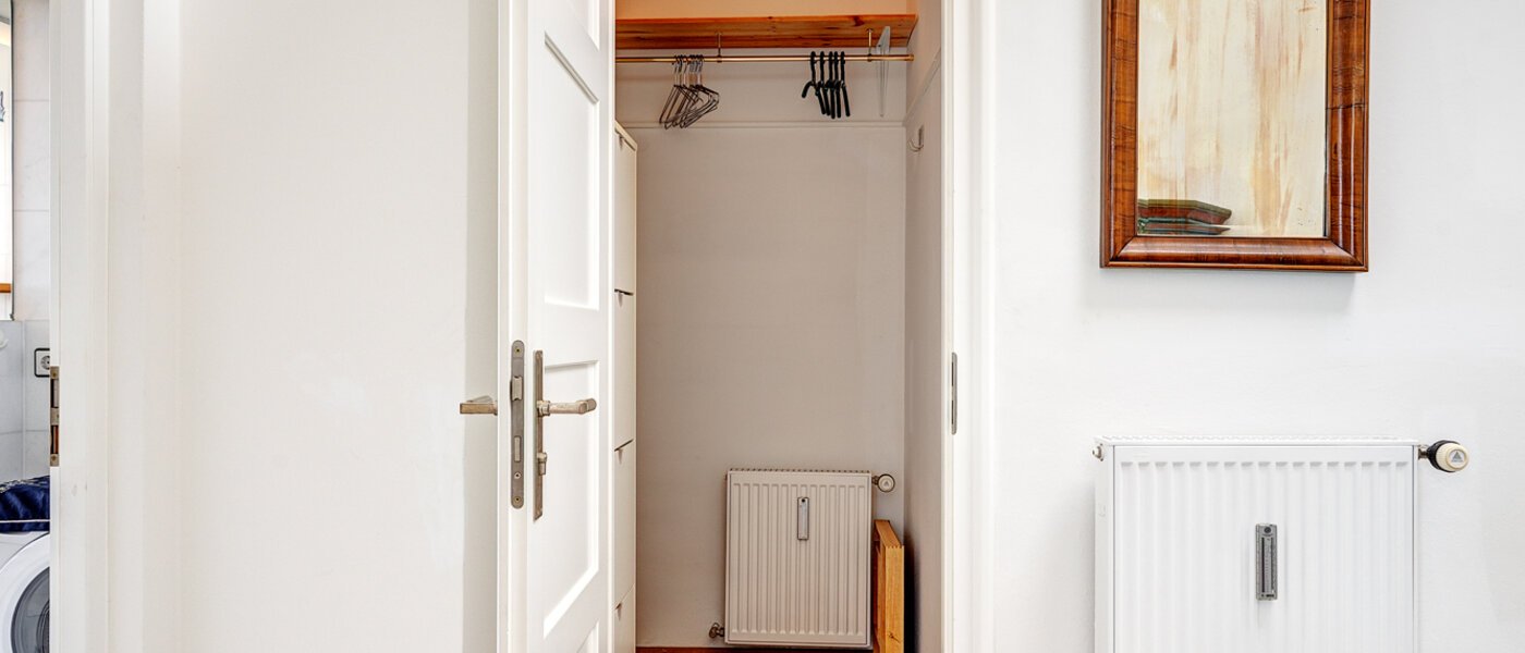 マンション München Schwabing (links der Leopoldstraße) 03 玄関入り口 13164