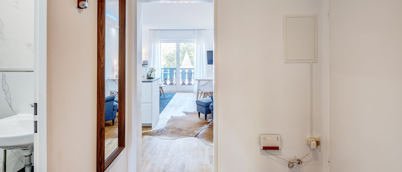 マンション Bad Wiessee 02 玄関入り口 13185