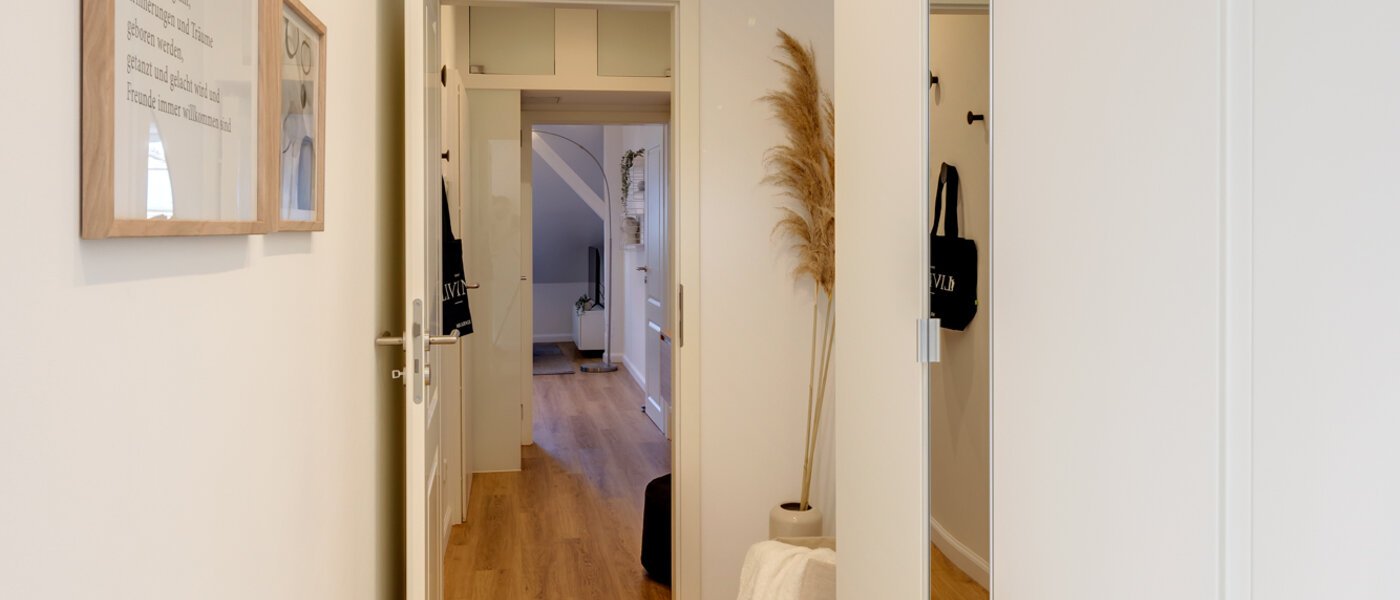 アティック・フラット（屋根裏） München Au 03 玄関入り口 13187