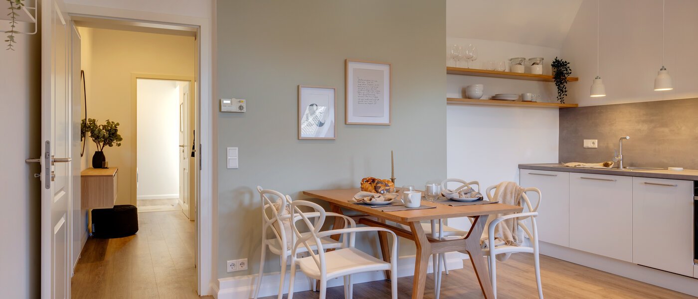 アティック・フラット（屋根裏） München Au 03 リビングエリア 13187