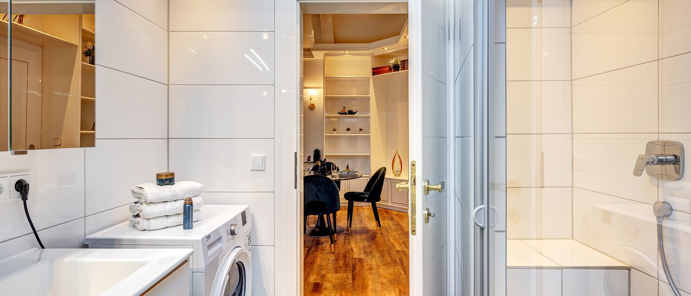 アティック・フラット（屋根裏） Baldham 03 浴室 13188