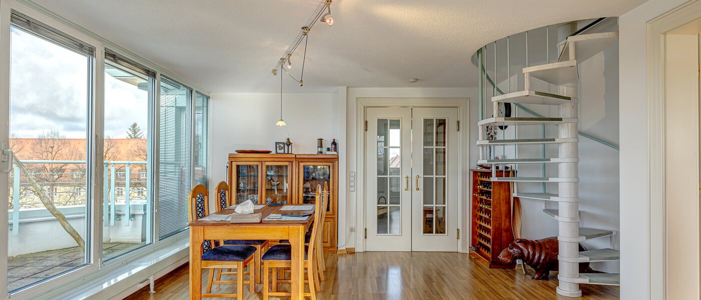 メゾネット・マンション（複数階にわたるマンション） München Sendling-Westpark 04 リビングエリア 13200