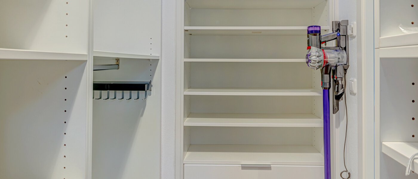 マンション München Trudering 01 ウォークイン・カップボード 13220