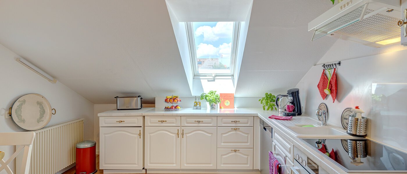 アティック・フラット（屋根裏） Inning am Ammersee 02 キッチン 13224