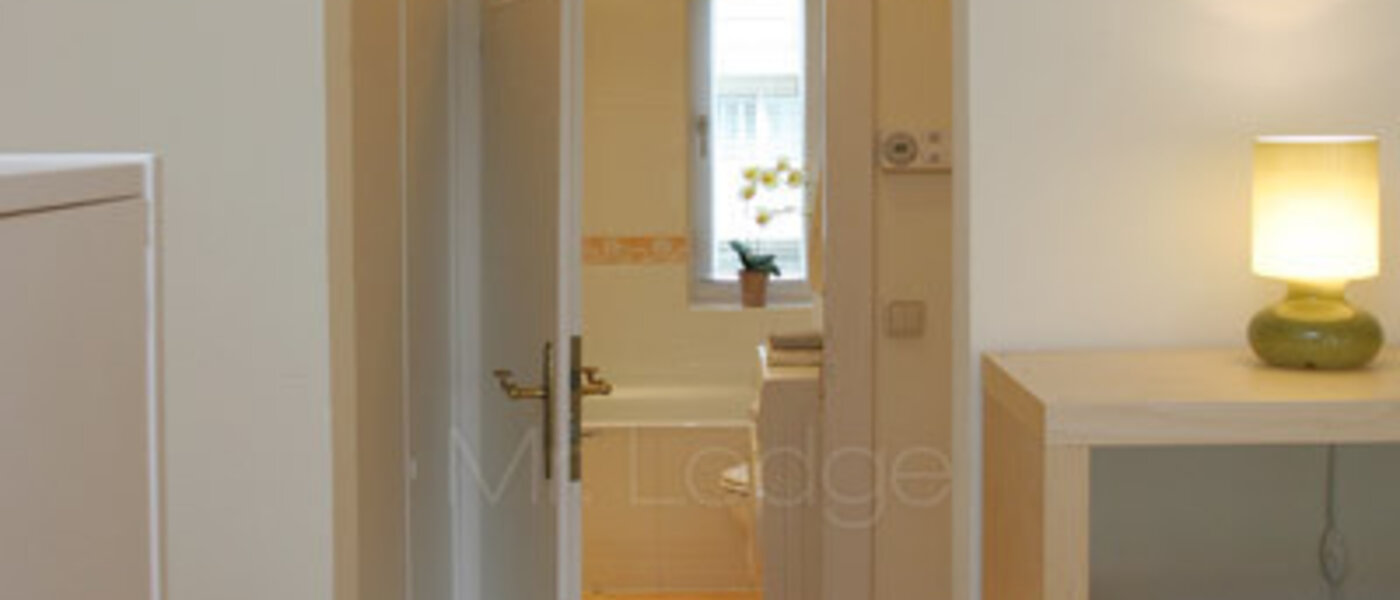 マンション München Giesing 03 玄関入り口 1323