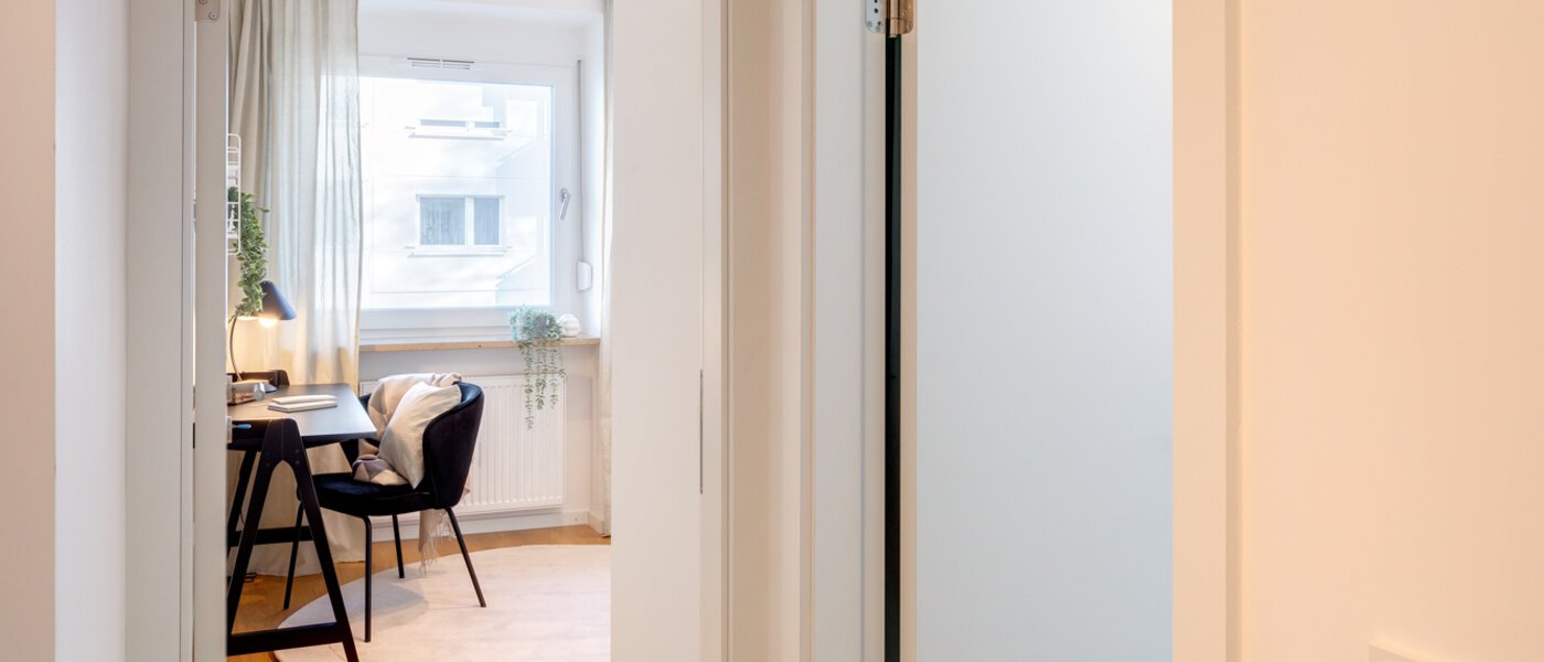 マンション München Maxvorstadt - Westen 03 玄関入り口 13243