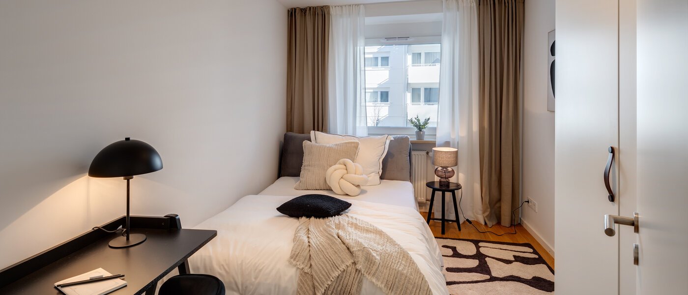 マンション München Maxvorstadt - Westen 01 2.　寝室 13243