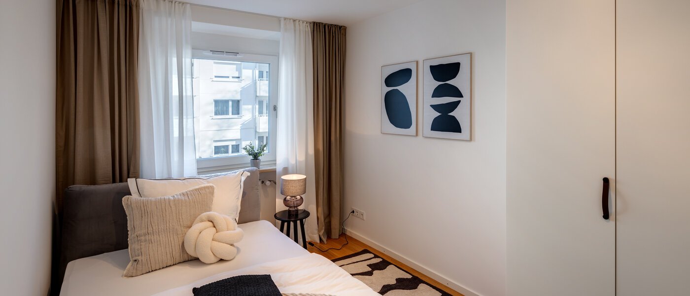 マンション München Maxvorstadt - Westen 02 2.　寝室 13243