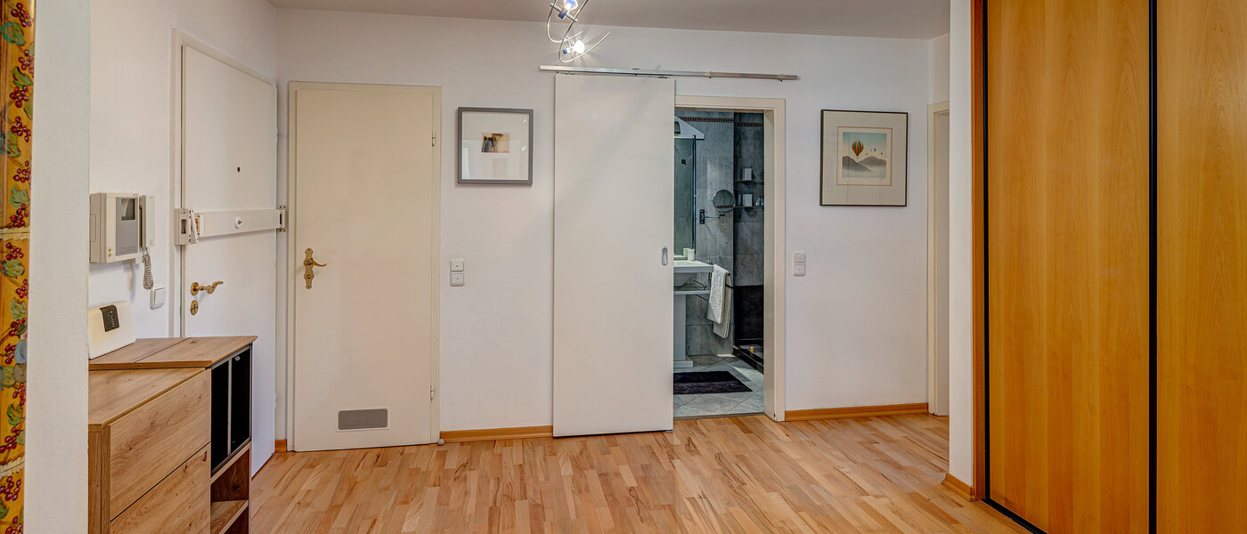 マンション München Altbogenhausen 01 玄関入り口 13244