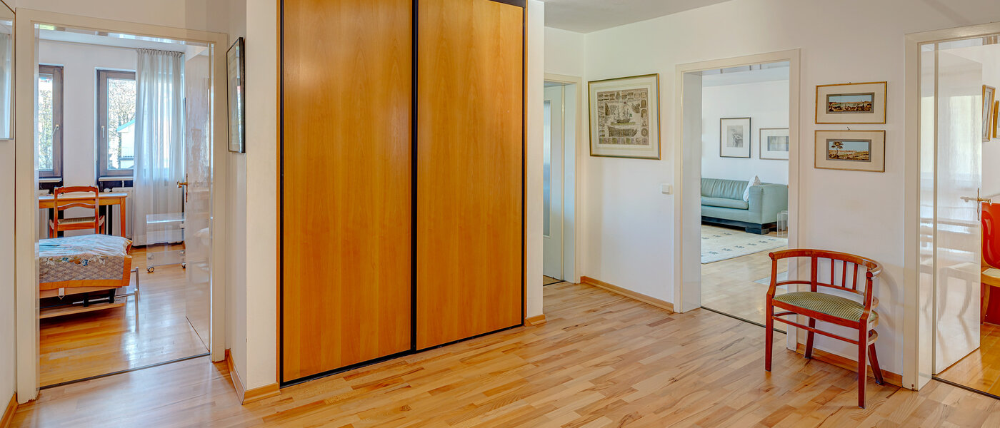 マンション München Altbogenhausen 02 玄関入り口 13244