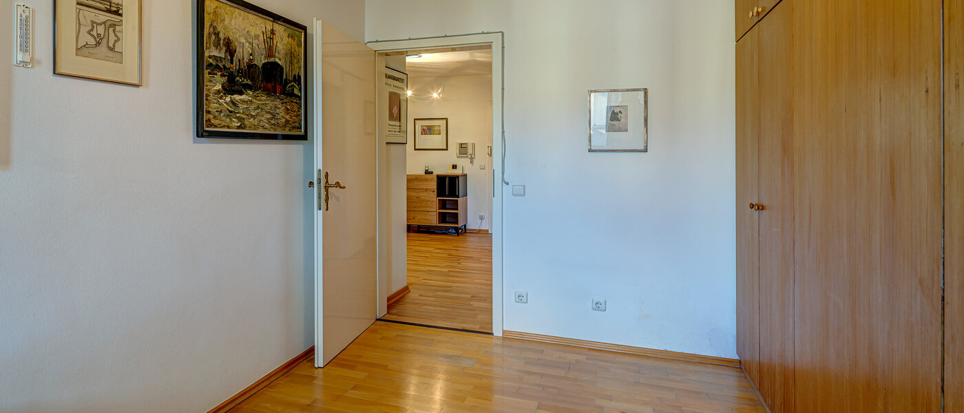 マンション München Altbogenhausen 03 2.　寝室 13244