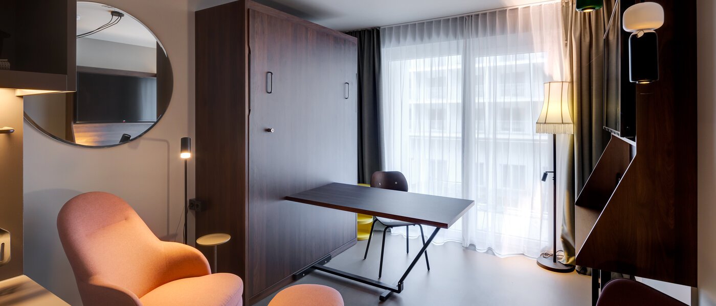 アパルトマン München Neuperlach 01 仕事場 13248